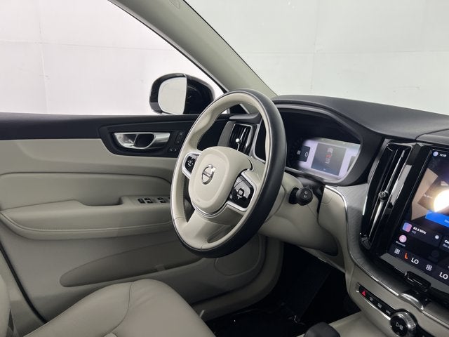 2025 Volvo XC60 Plus