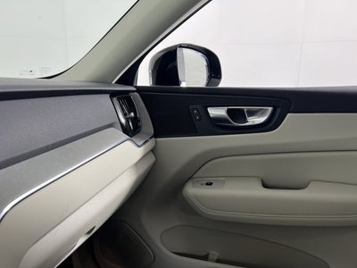 2025 Volvo XC60 Plus