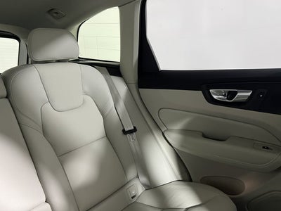 2025 Volvo XC60 Plus