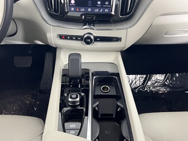 2025 Volvo XC60 Plus