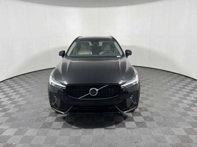 2025 Volvo XC60 Plus