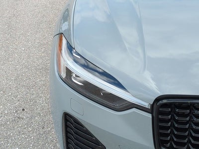 2025 Volvo XC60 Plus