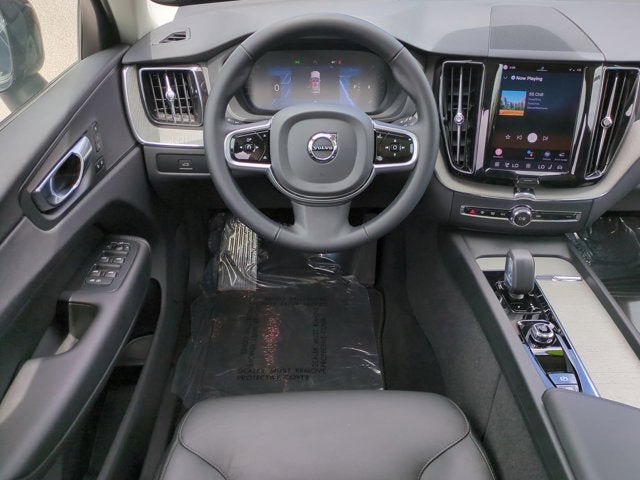 2025 Volvo XC60 Plus