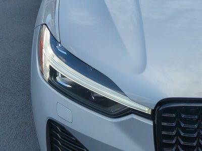 2025 Volvo XC60 Core