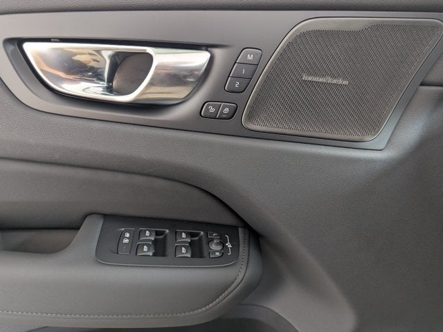 2026 Volvo XC60 B5 AWD Ultra