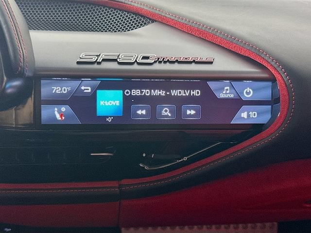 2023 Ferrari SF90 Stradale Base