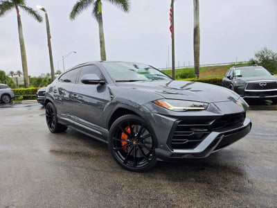2019 Lamborghini Urus Base