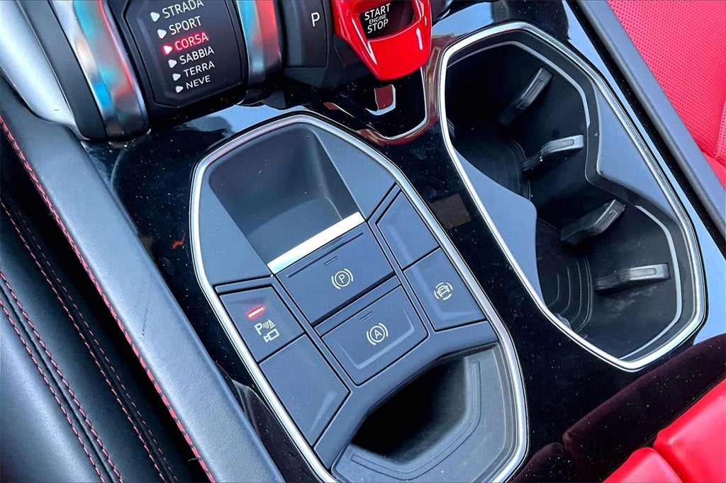 2020 Lamborghini Urus Base