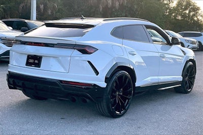 2020 Lamborghini Urus Base